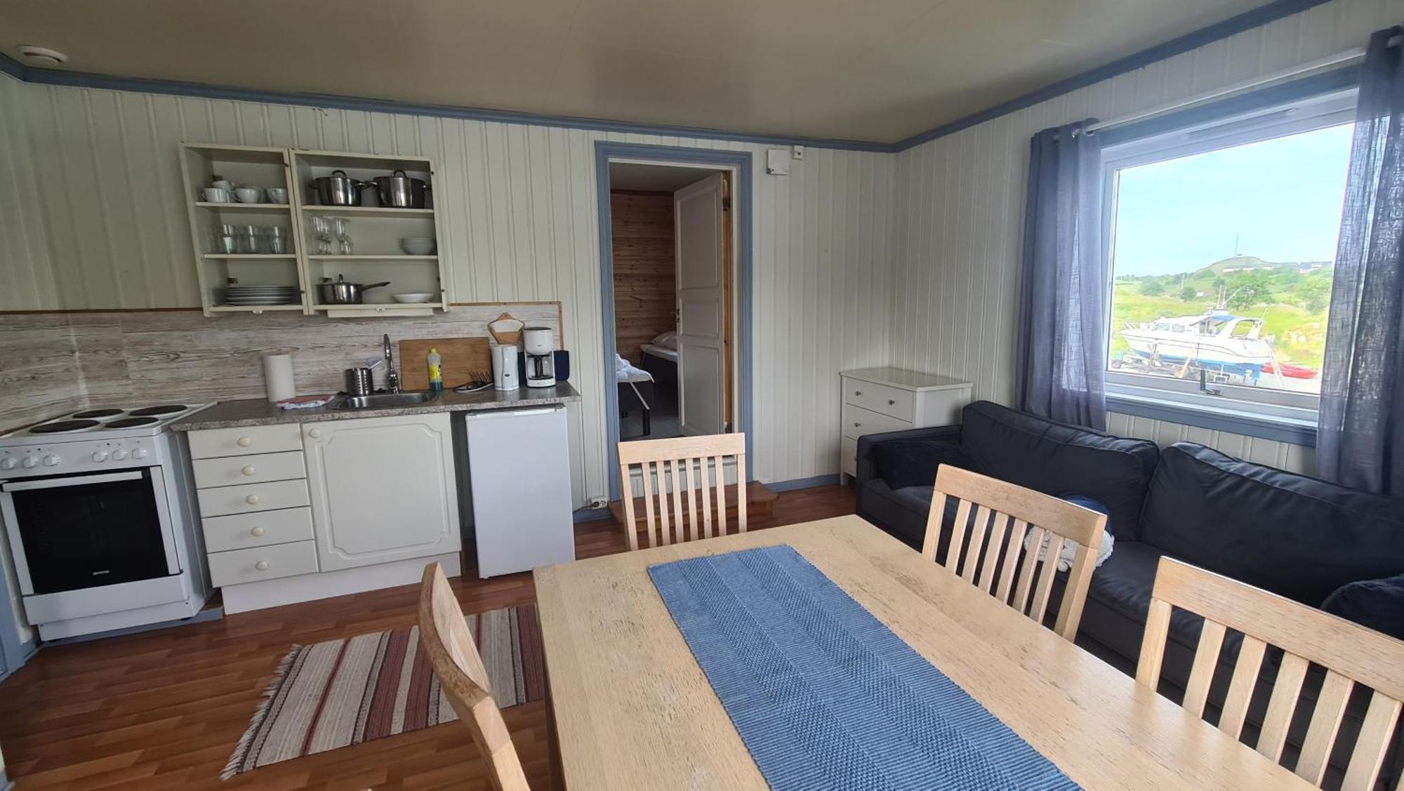 Inn Lydersen Rorbuer & 2*