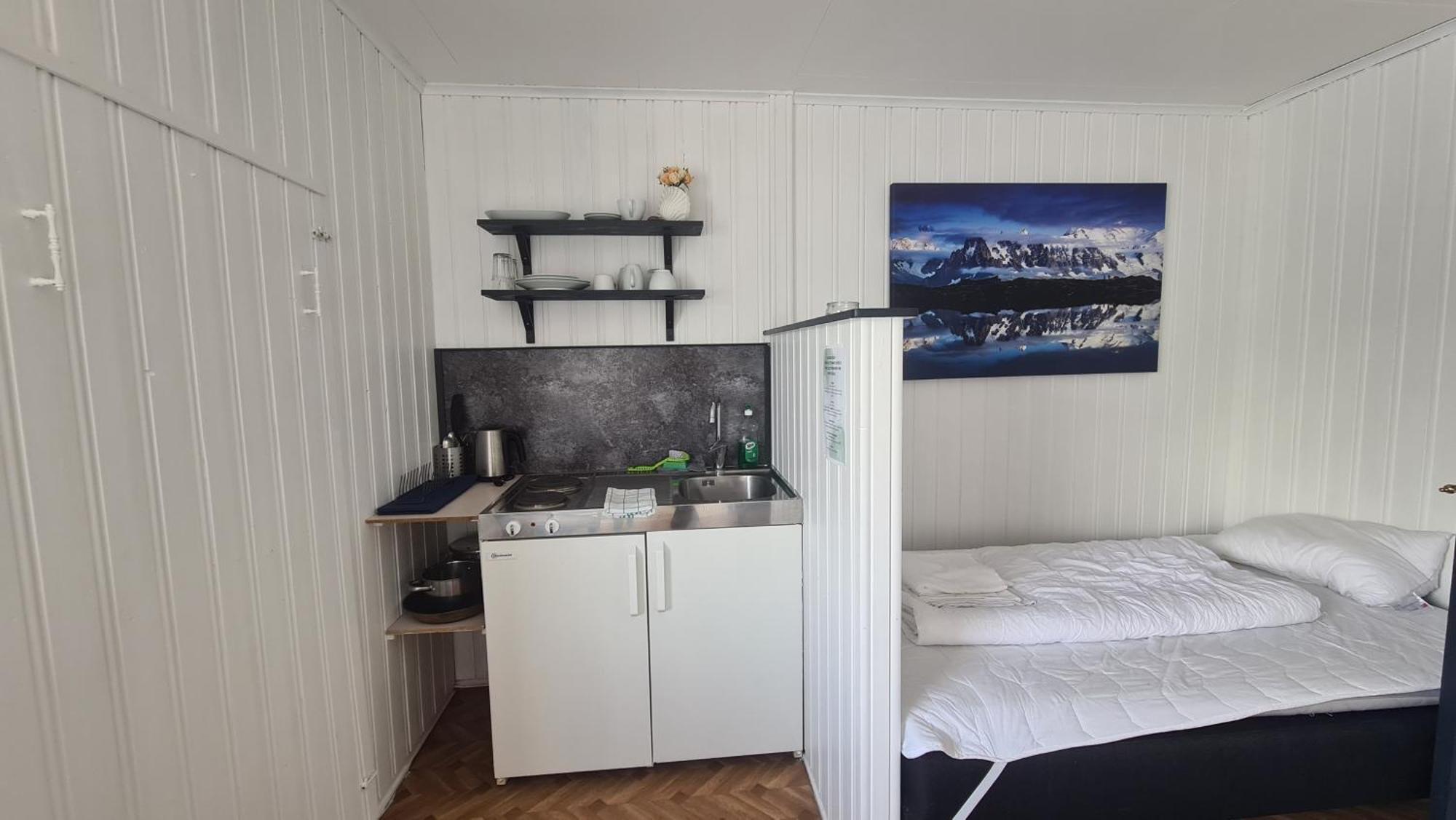 Inn Lydersen Rorbuer & 2*
