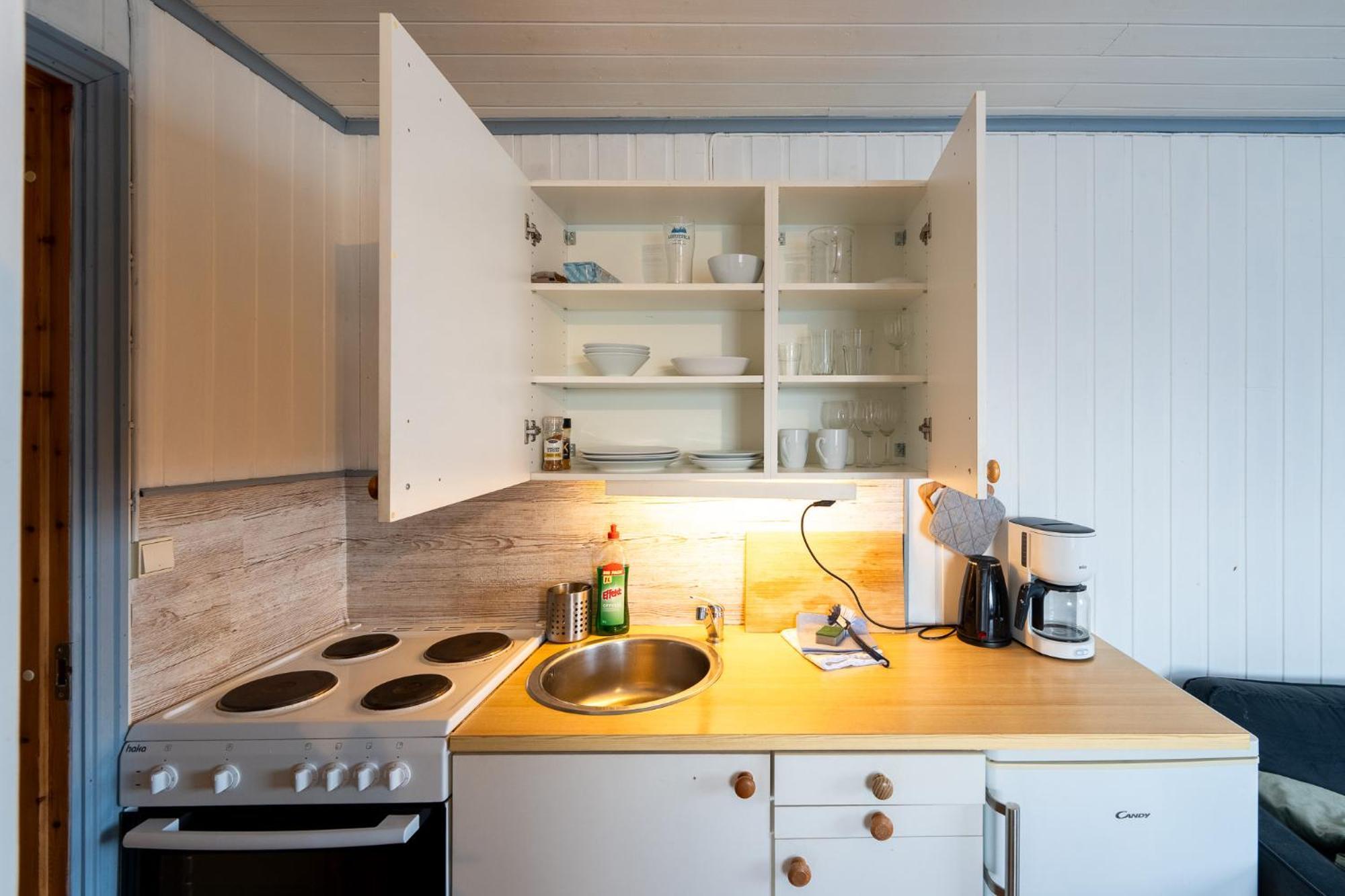 Inn Lydersen Rorbuer & 2*