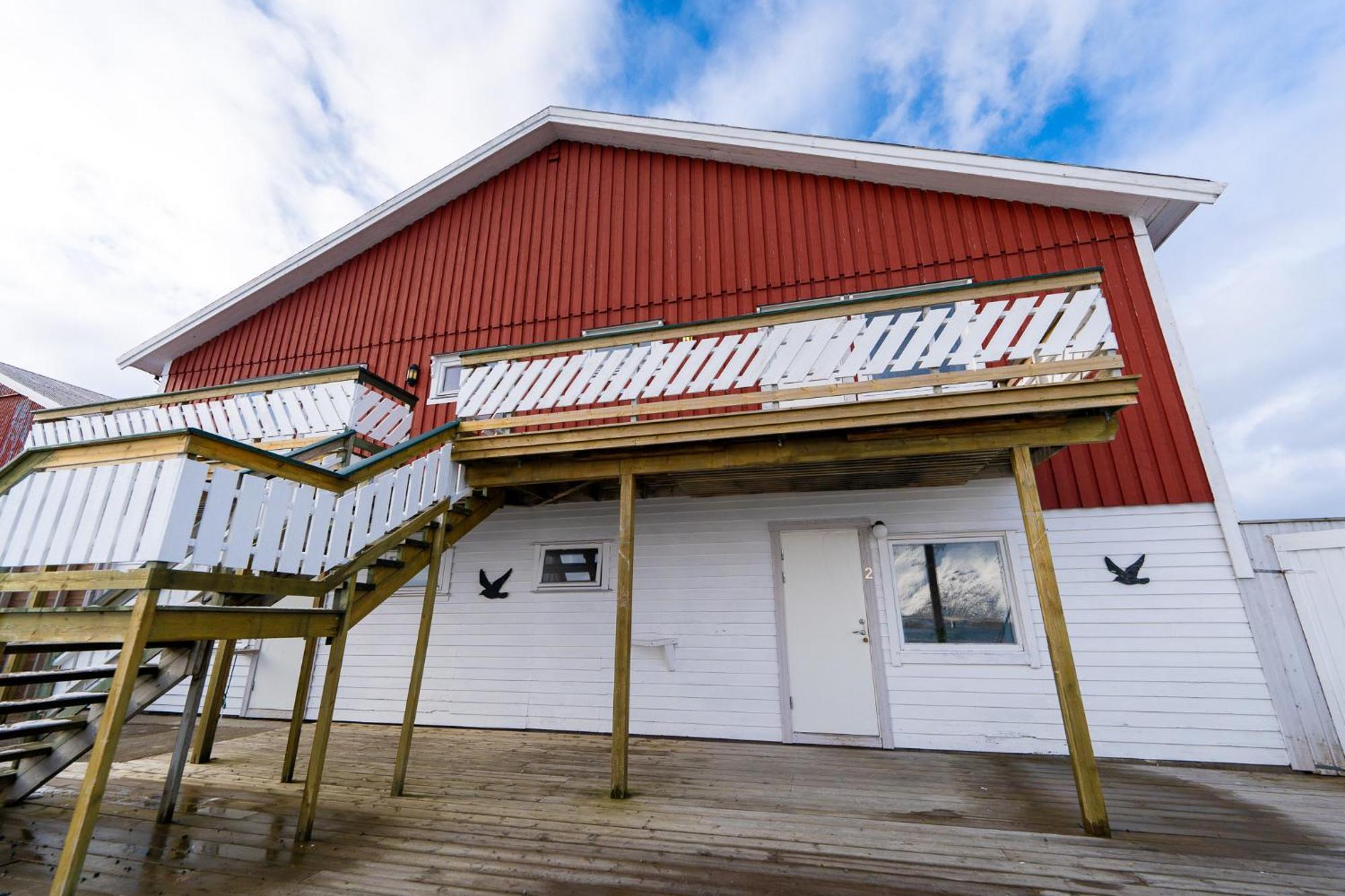 Lydersen Rorbuer & Inn Fredvang