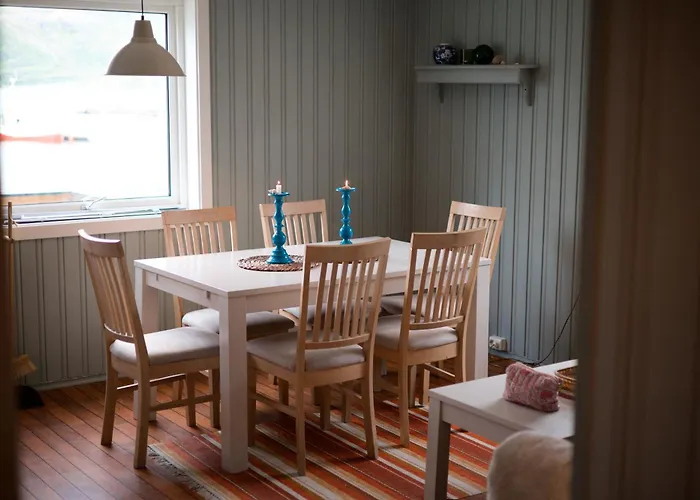 Lydersen Rorbuer Hostel & Apartments