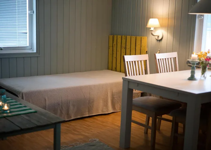 Lydersen Rorbuer Hostel & Apartments
